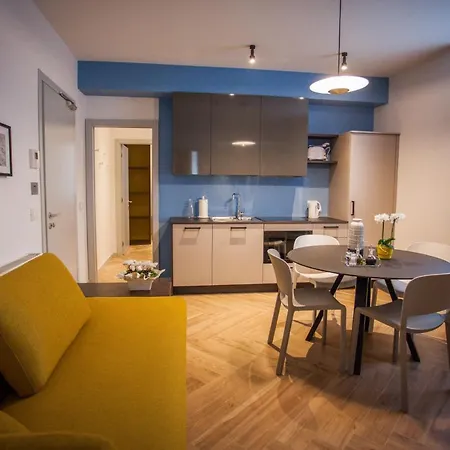 Residenza Alto Garda شقة فندقية *